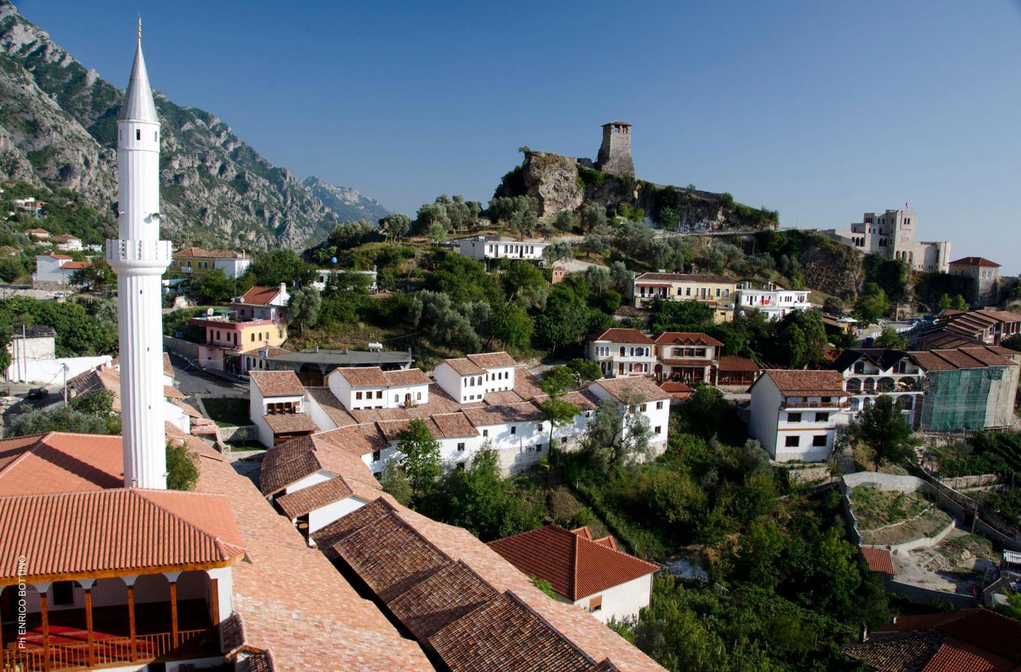 Hotel Panorama Kruje View On The Castle And The Old Town Extérieur photo