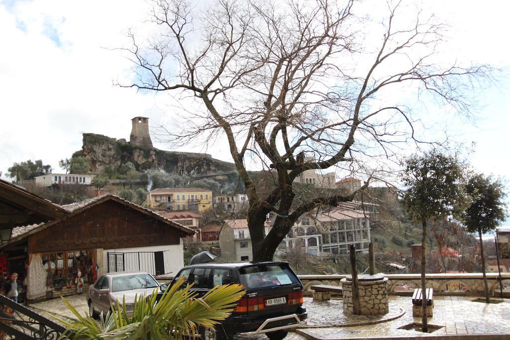 Hotel Panorama Kruje View On The Castle And The Old Town Chambre photo