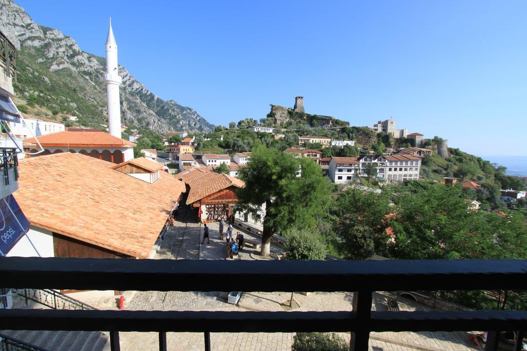 Hotel Panorama Kruje View On The Castle And The Old Town Extérieur photo