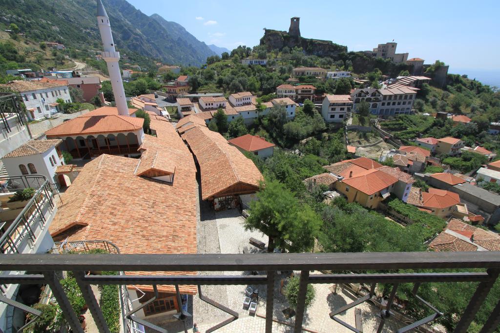 Hotel Panorama Kruje View On The Castle And The Old Town Extérieur photo